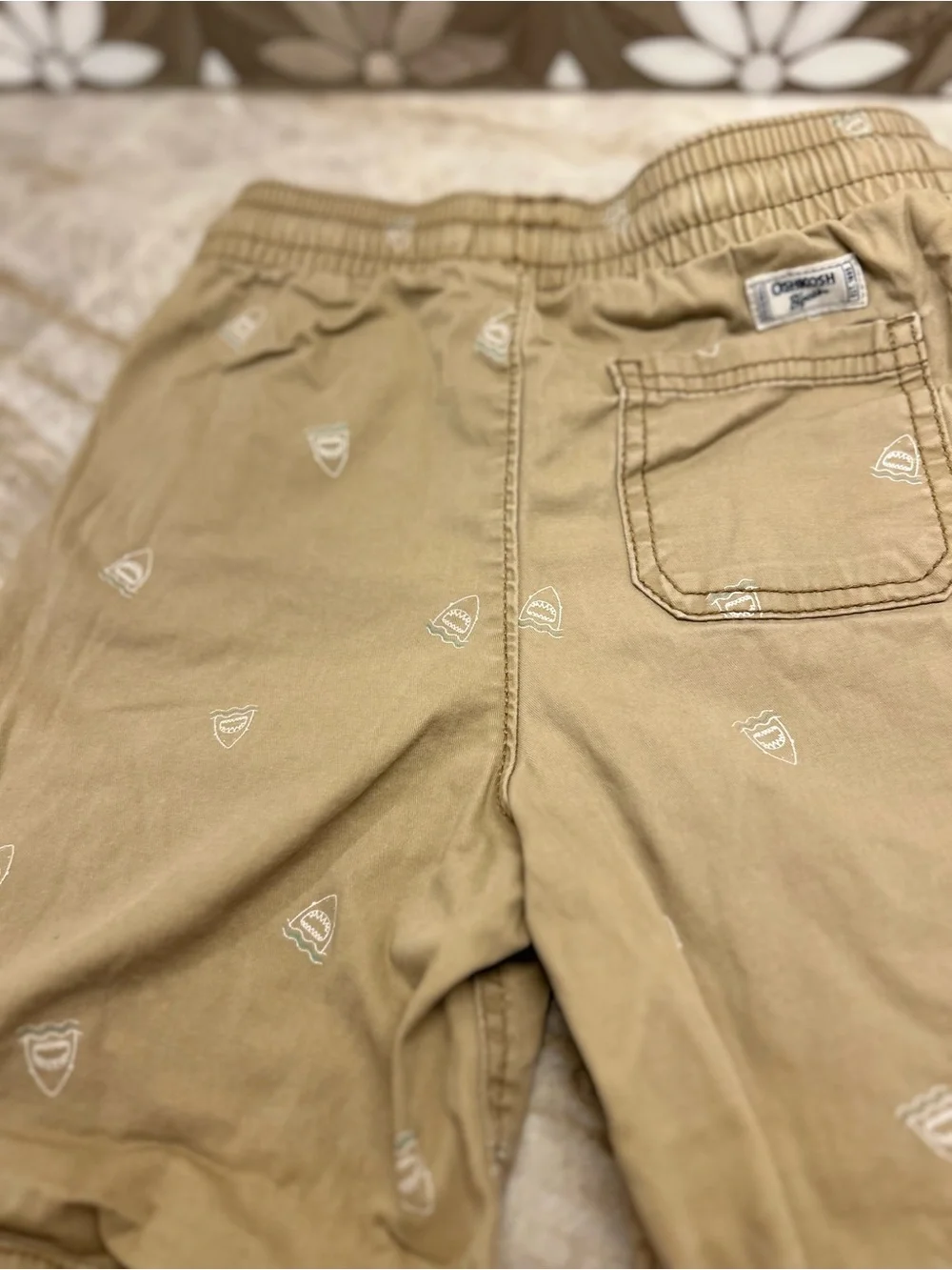 OshKosh Bgosh tan shorts